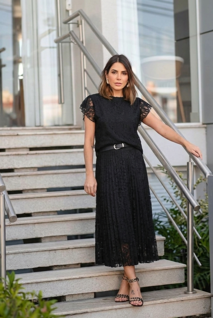 Conjunto Feminino Saia Midi Plissada e Blusa Renda Guipir Elegante - Imagem 5